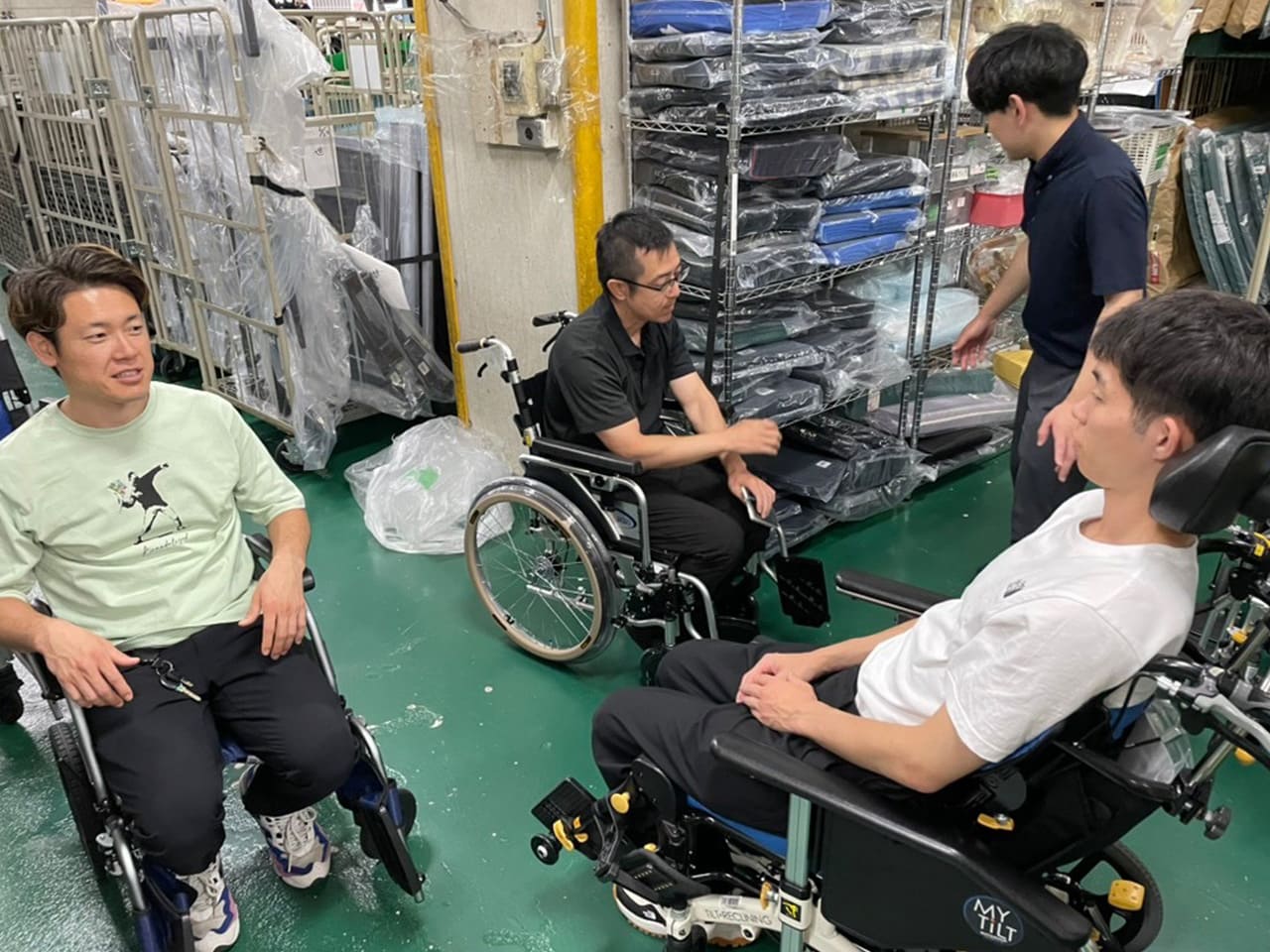 取引先の業者様と一緒に福祉用具勉強会を実施しました。